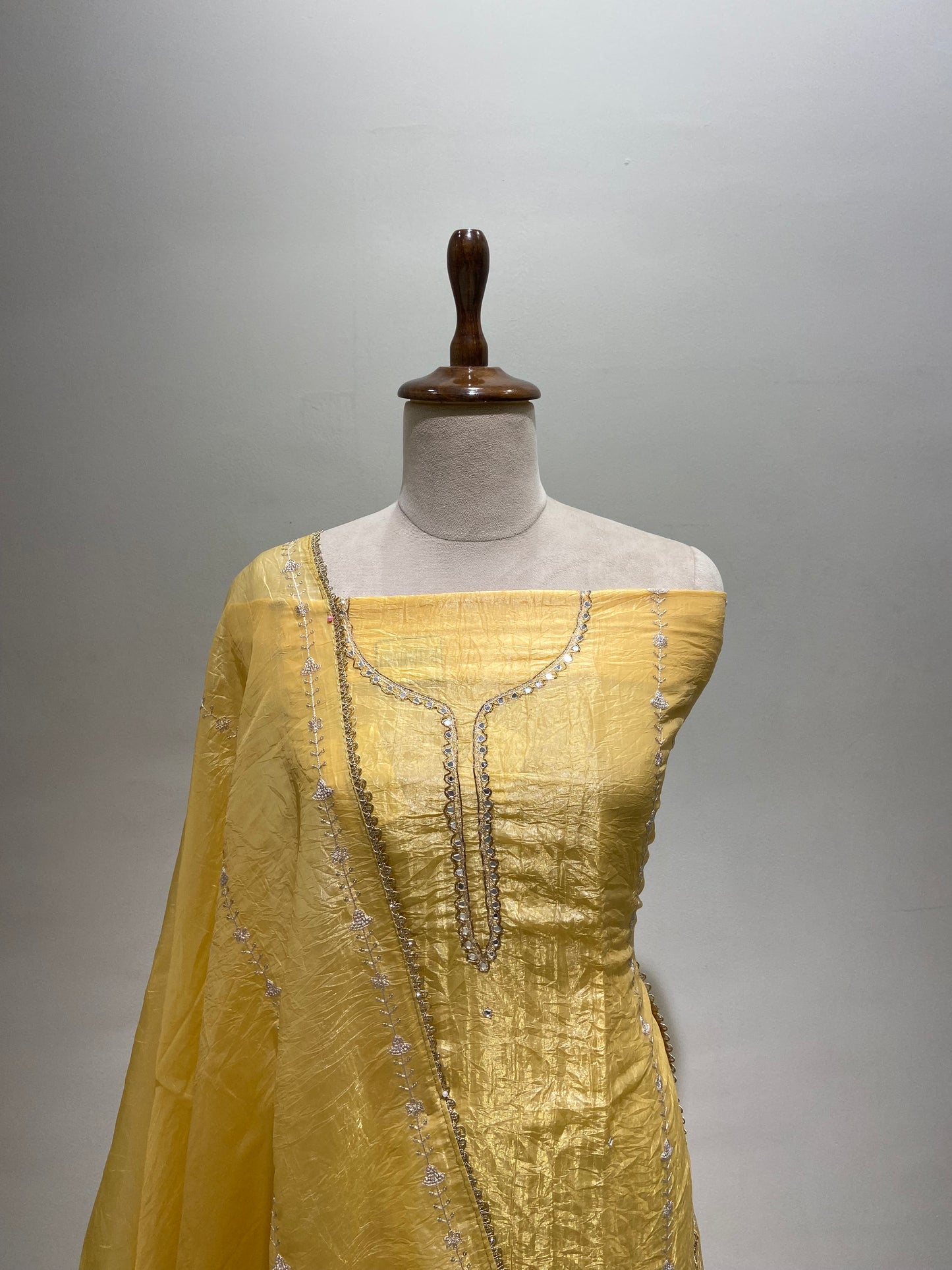Pure organze yellow suit set