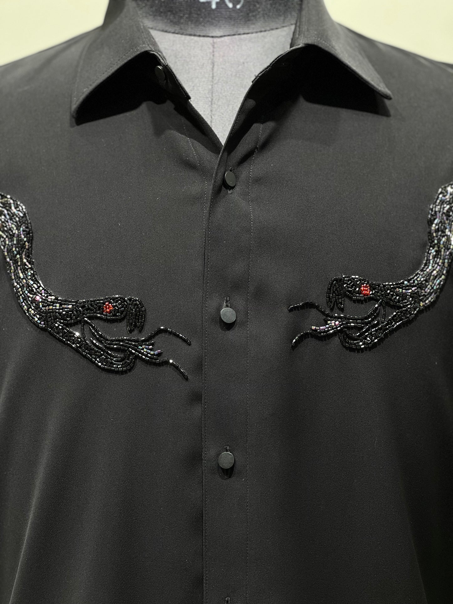 Primaluxe - Black shirt