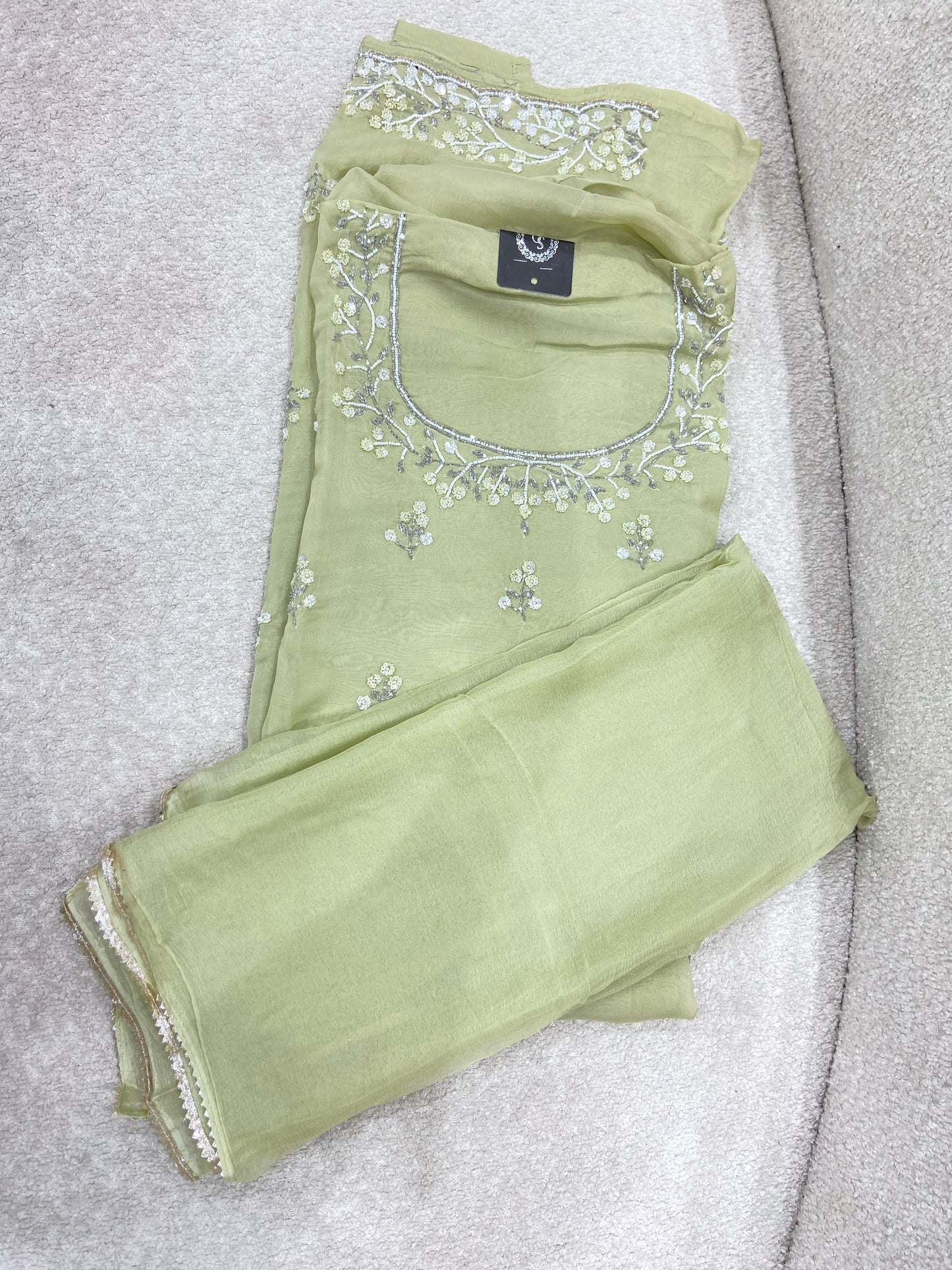 Embrodery suit set
