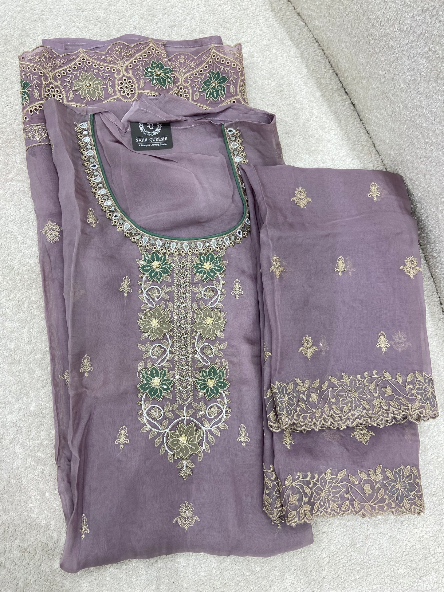 Violet embroiderd suit material