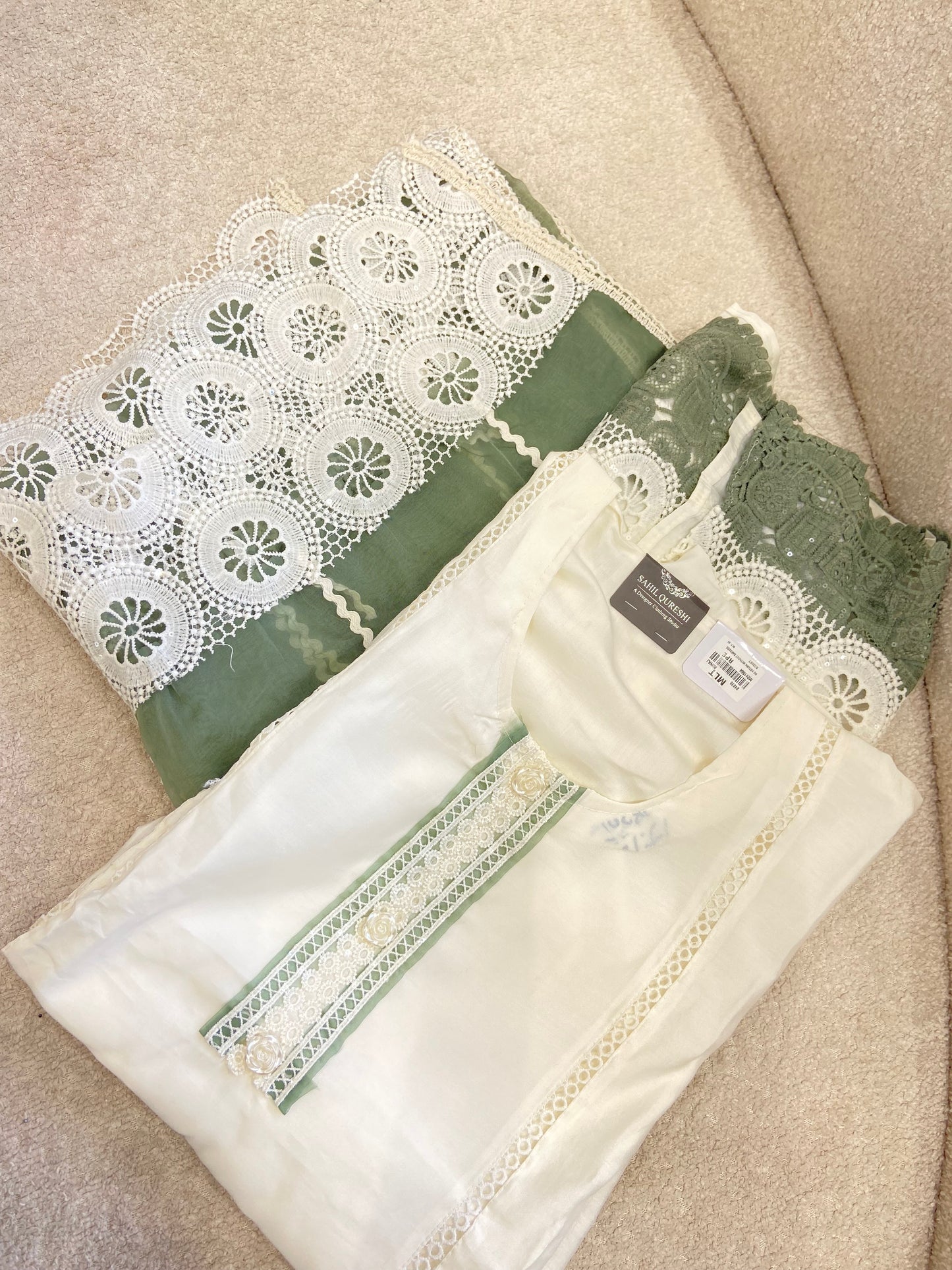 Green/white Lace suit set
