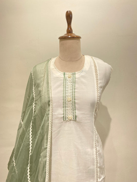 Green/white Lace suit set