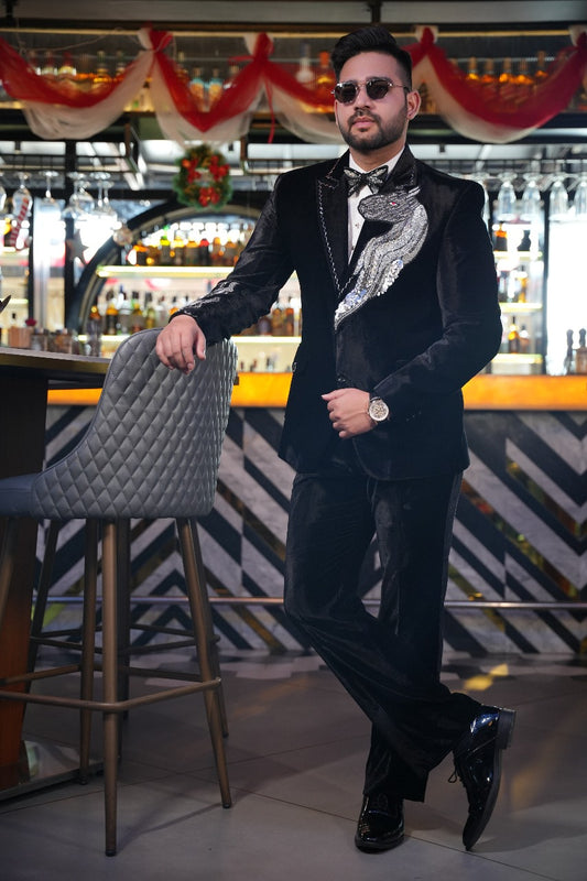 Bespoke Luxury: Handcrafted Wedding & Party Tuxedos