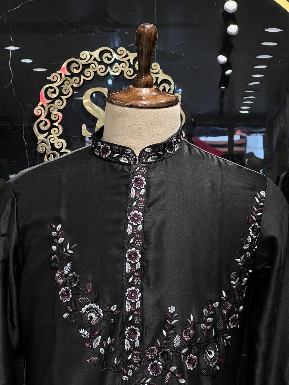 Black Embroidered Kurta – Perfect for Festive & Wedding Occasions