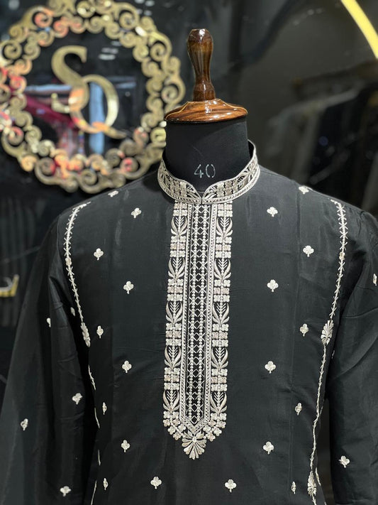 Black Embroidered Kurta – Perfect for Festive & Wedding Occasions